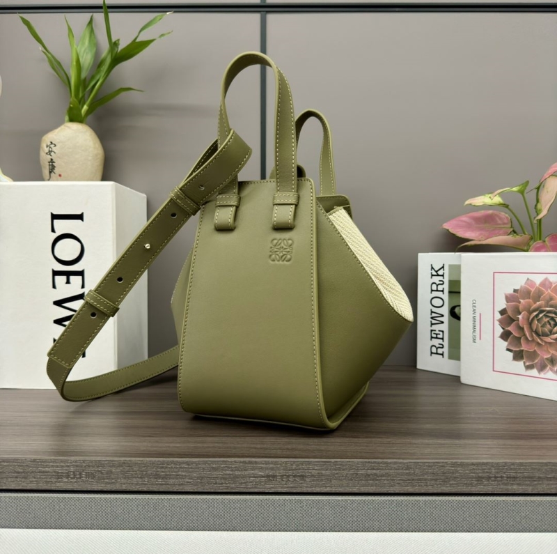 l*ew* handle bags